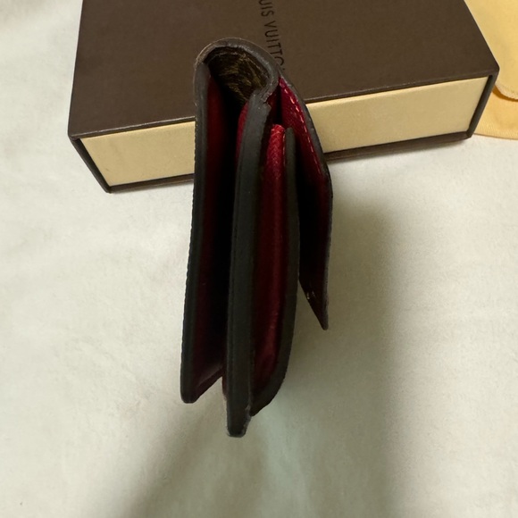 Louis Vuitton Sara wallet - Picture 6 of 8